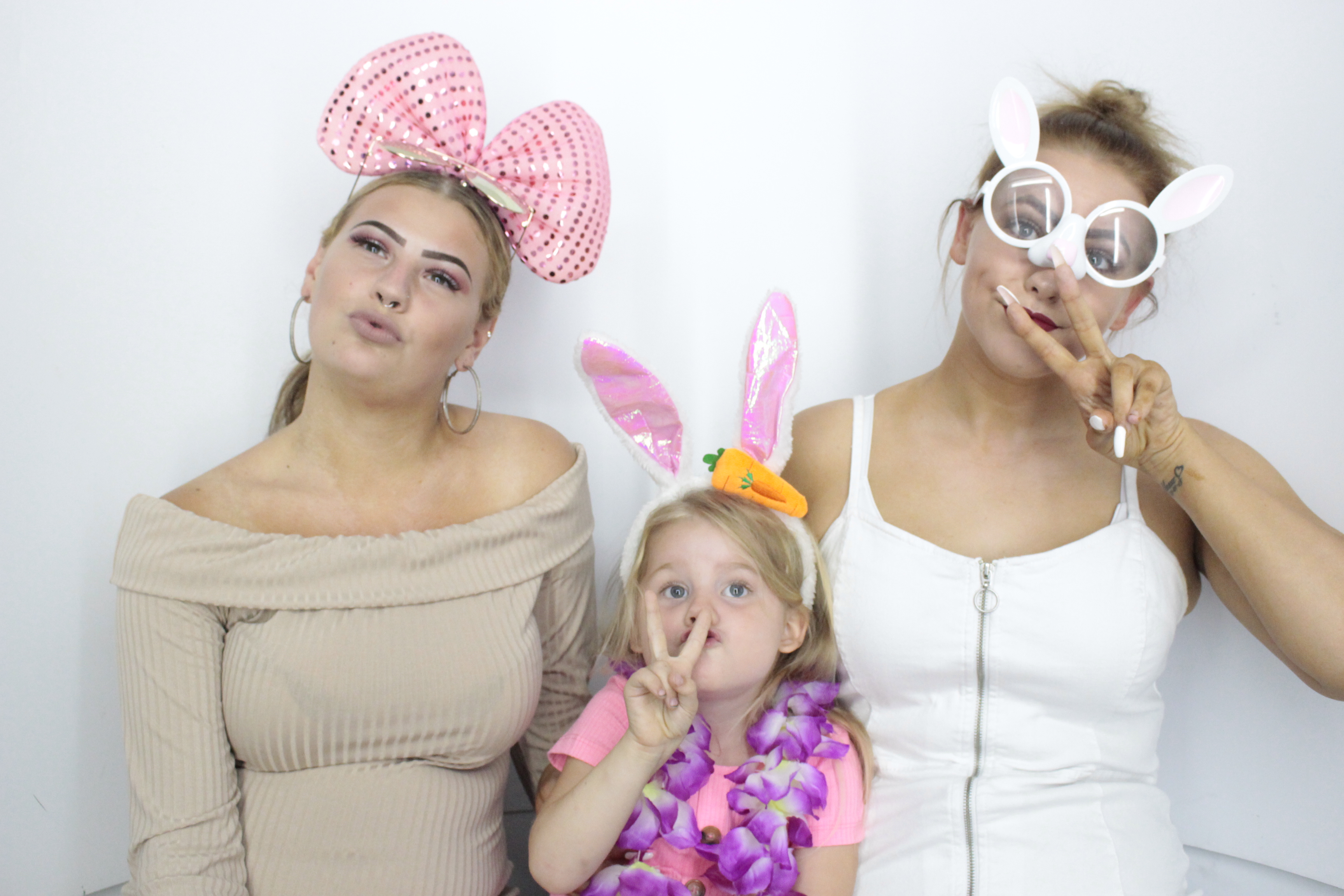Kerry's 30th Birthday | View more photos from the event at gallery.myphotoboothexperience.co.uk/u/MyPhotoBoothExperienceLtd/Kerrys-30th-Birthday